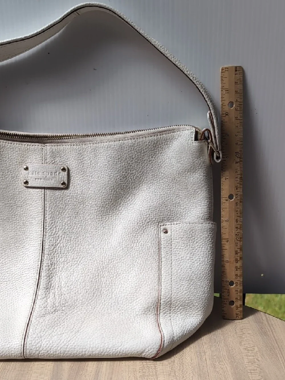 Kate Spade Off-White Pebbled Leather Hobo Shoulder Bag